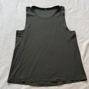 Lululemon BreathableTank Top in Dark Green